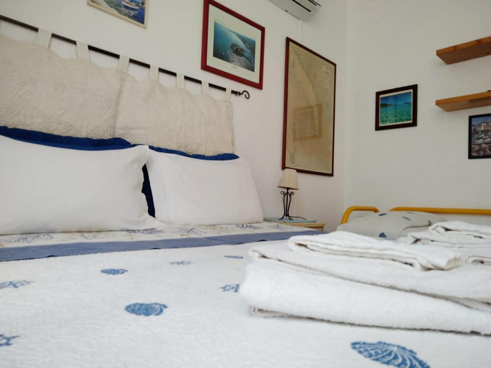 B&B Guest House Il Porto Vecchio Stintino Exterior photo